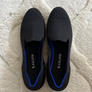 Rothy’s women’s shoe